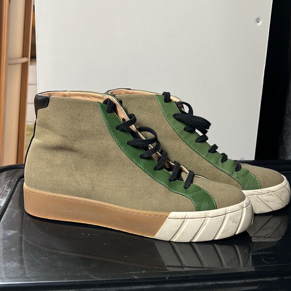 Dear Frances Seek high top trainers size 40